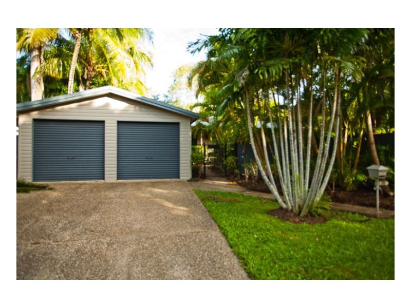 38 Rudder St, Clifton Beach QLD 4879