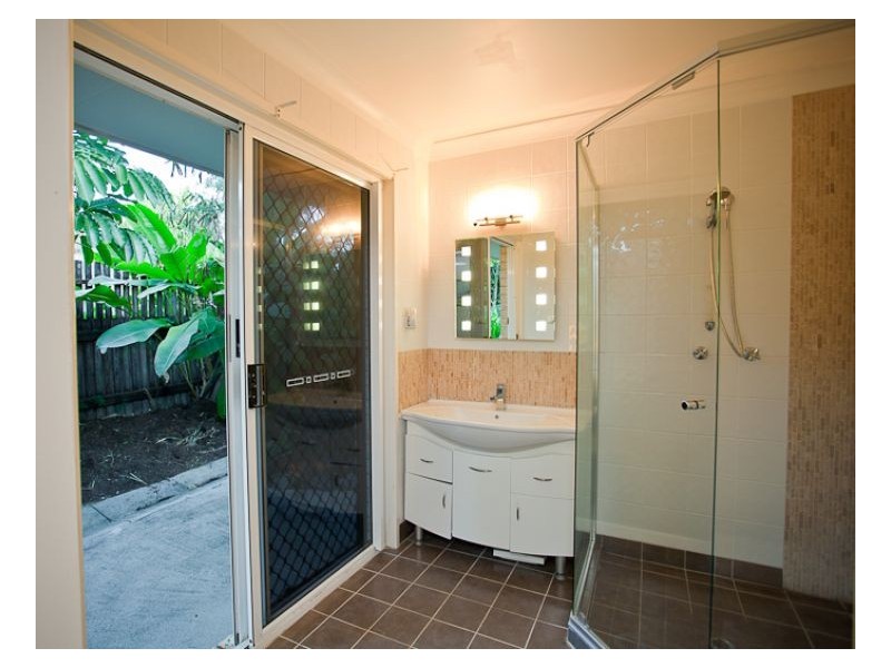 Clifton Beach QLD 4879