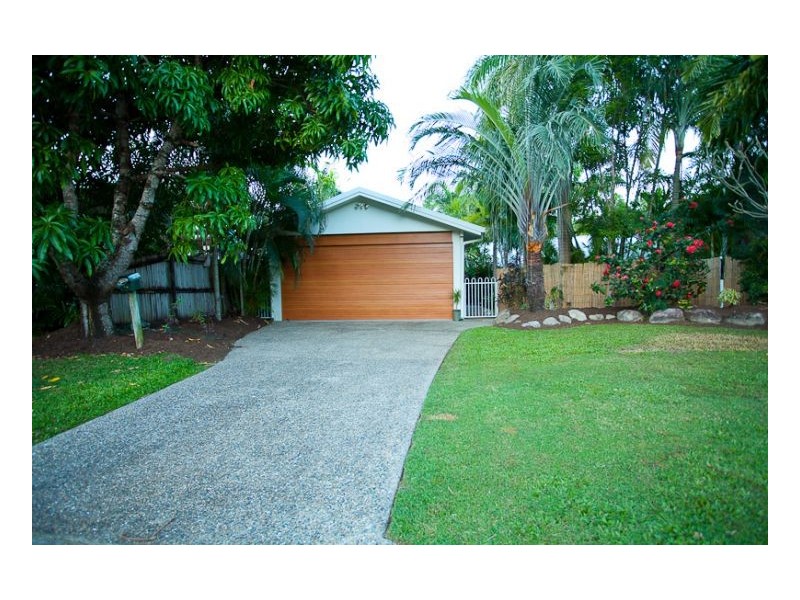 Clifton Beach QLD 4879