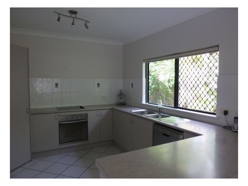 16 Howie Close, Kewarra Beach QLD 4879