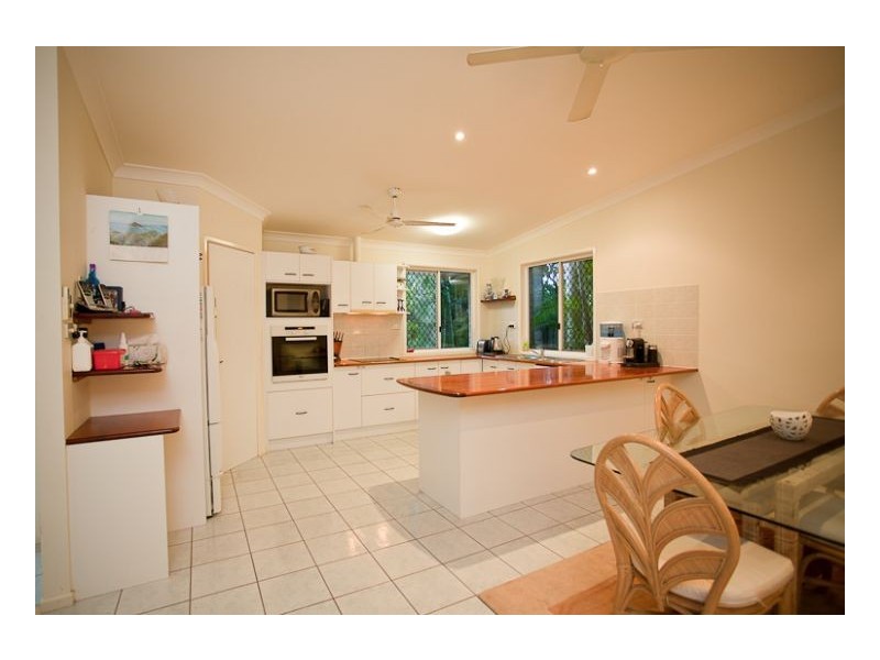 Clifton Beach QLD 4879