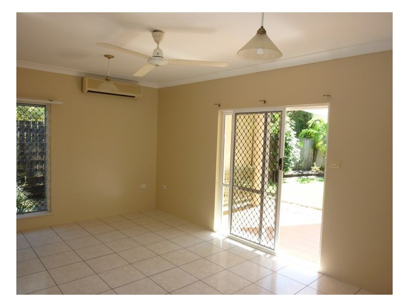 7 Lamb Street, Smithfield QLD 4878