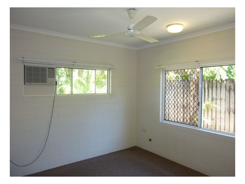 7 Lamb Street, Smithfield QLD 4878