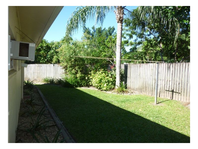 7 Lamb Street, Smithfield QLD 4878