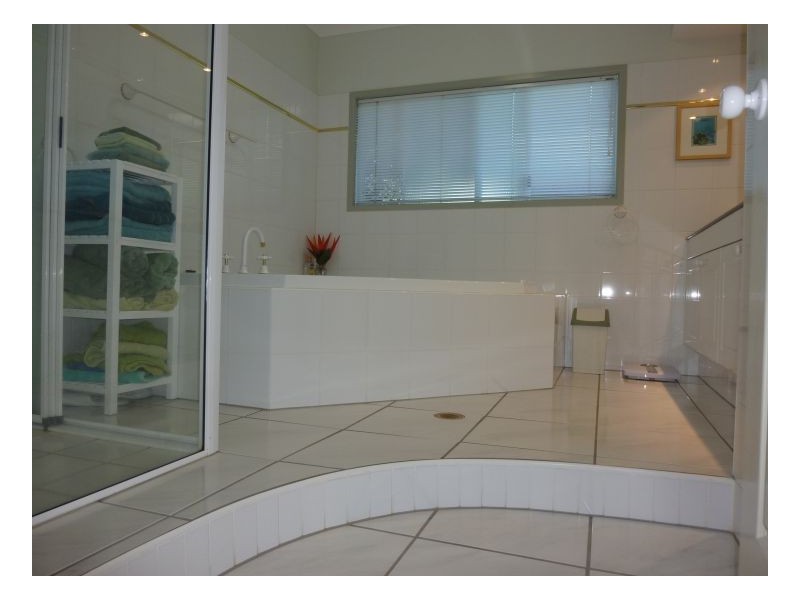 10 Pellowe Street, Clifton Beach QLD 4879