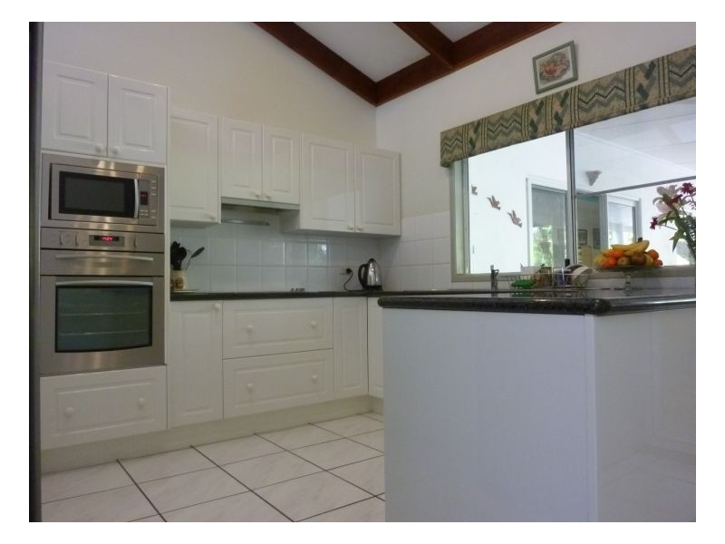 10 Pellowe Street, Clifton Beach QLD 4879