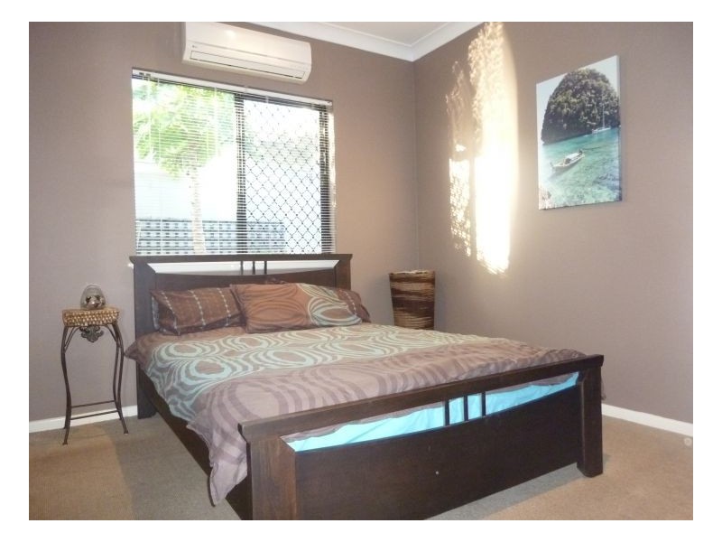 7 Lookout Terrace, Trinity Beach QLD 4879