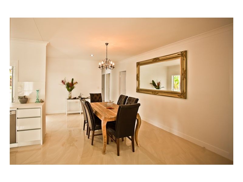 9 Ilse Close, Clifton Beach QLD 4879