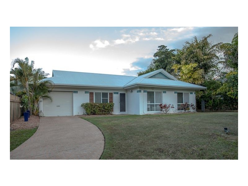2 Miara Close, Kewarra Beach QLD 4879
