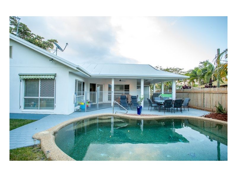 2 Miara Close, Kewarra Beach QLD 4879