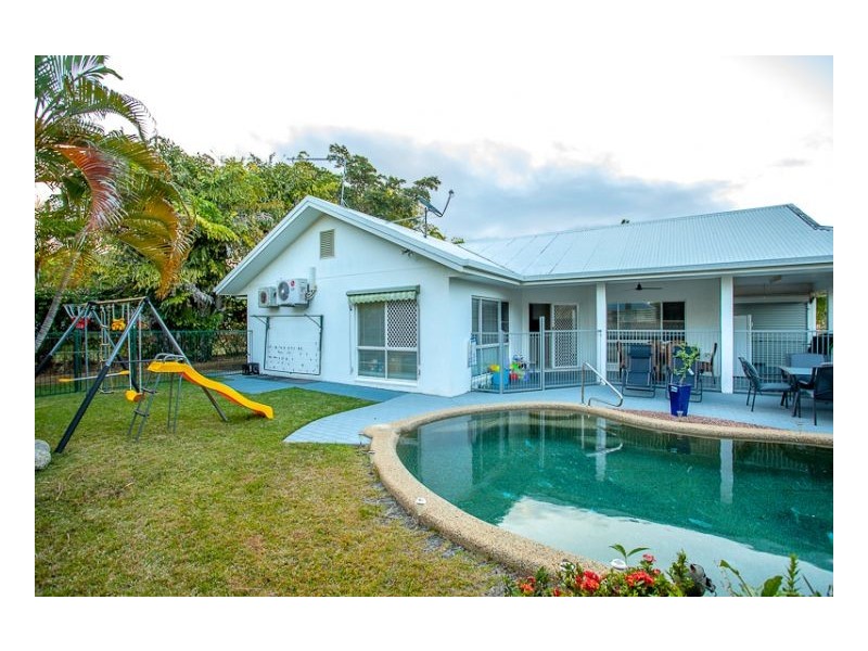 2 Miara Close, Kewarra Beach QLD 4879