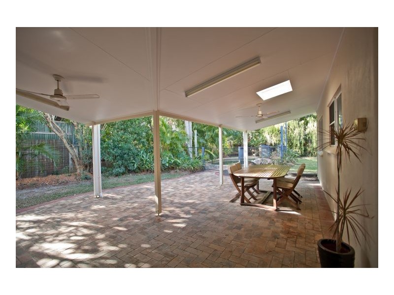 22 Queenscliff Close, Kewarra Beach QLD 4879