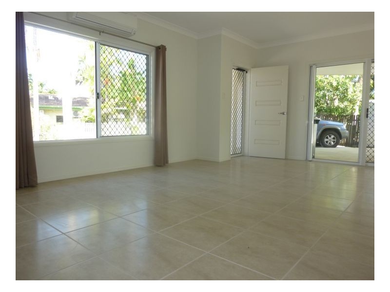 11B Morobe Close, Trinity Beach QLD 4879