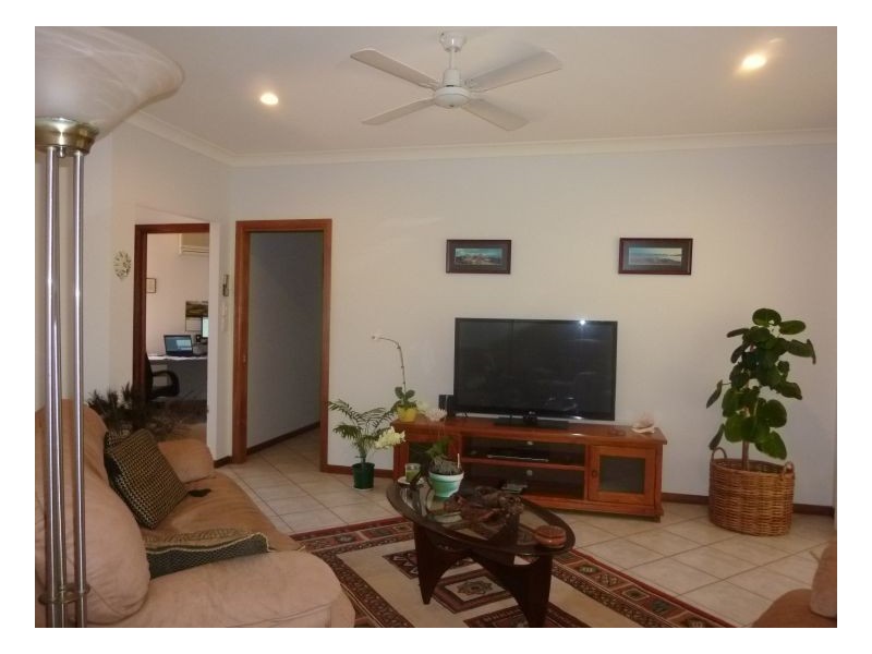4 Pellowe Street, Clifton Beach QLD 4879