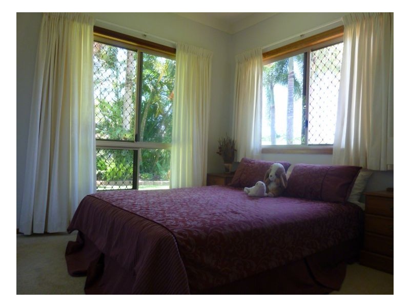 4 Pellowe Street, Clifton Beach QLD 4879