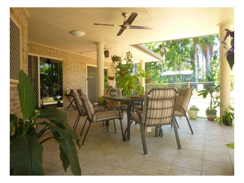 4 Pellowe Street, Clifton Beach QLD 4879