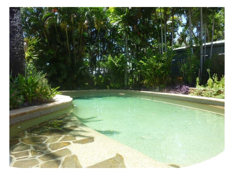 4 Pellowe Street, Clifton Beach QLD 4879