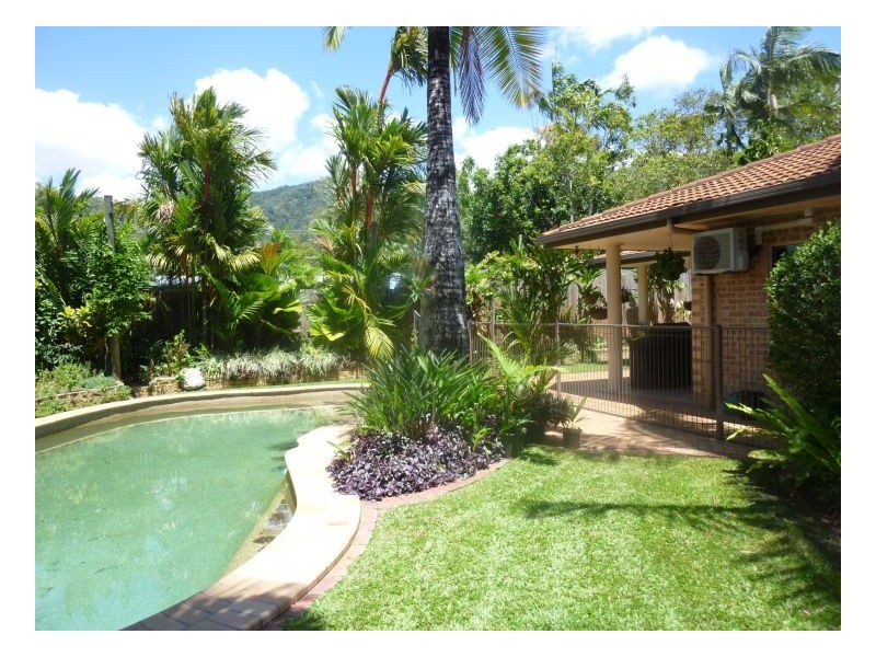 4 Pellowe Street, Clifton Beach QLD 4879