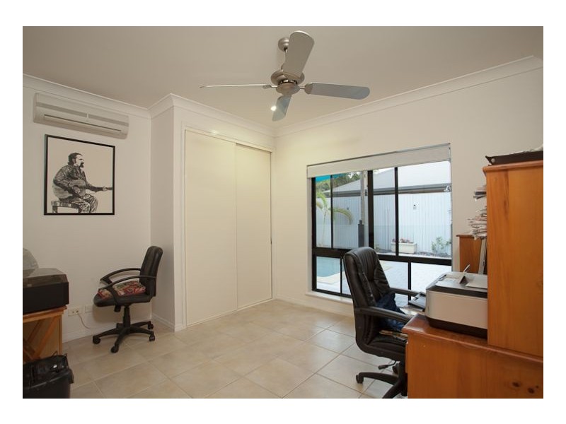 5 PALMETTO STREET, Palm Cove QLD 4879