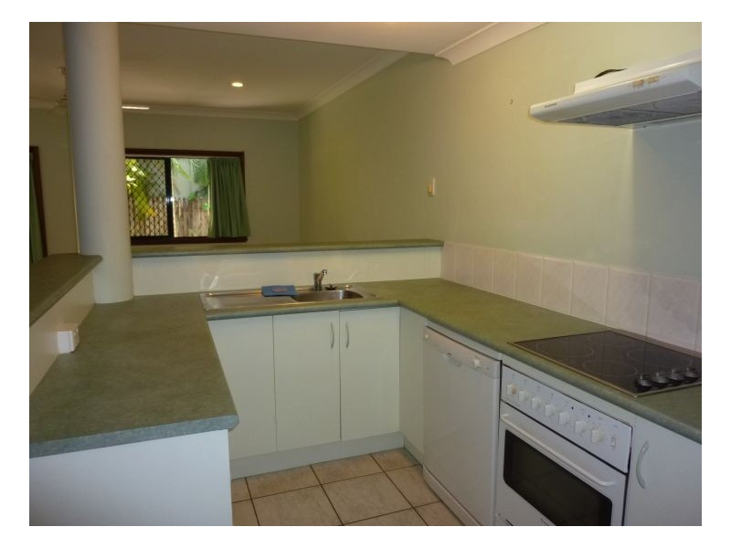 3/25 Amphora St, Palm Cove QLD 4879