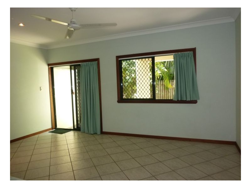 3/25 Amphora St, Palm Cove QLD 4879