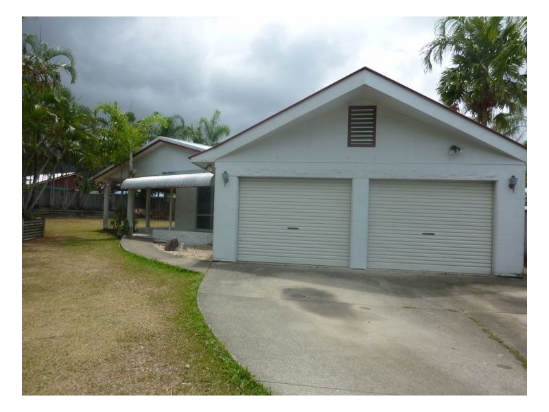 3 Queenscliff Close, Kewarra Beach QLD 4879