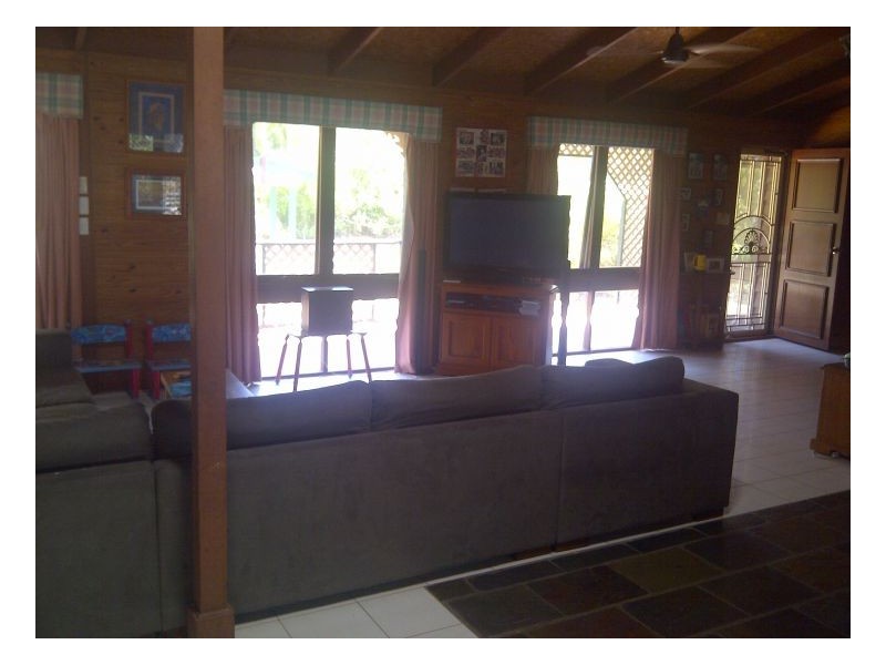 1 Linden St, Clifton Beach QLD 4879