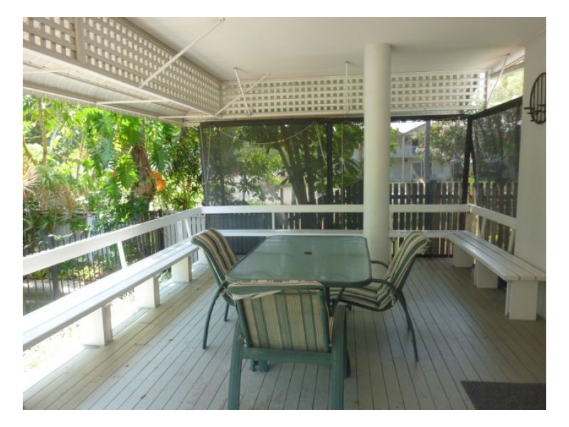 99 Arlington Esp, Clifton Beach QLD 4879