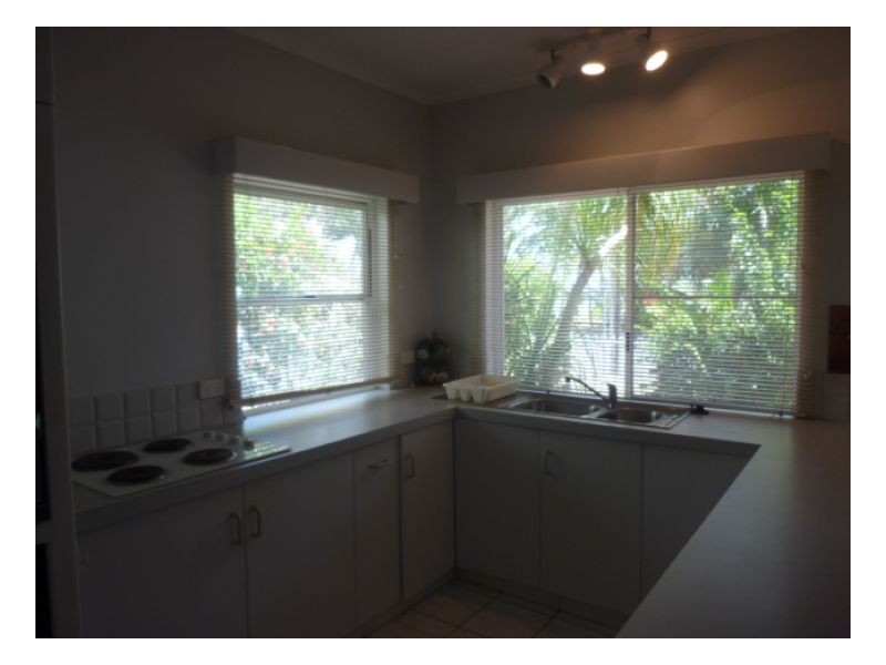 99 Arlington Esp, Clifton Beach QLD 4879