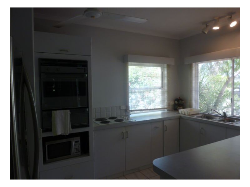 99 Arlington Esp, Clifton Beach QLD 4879