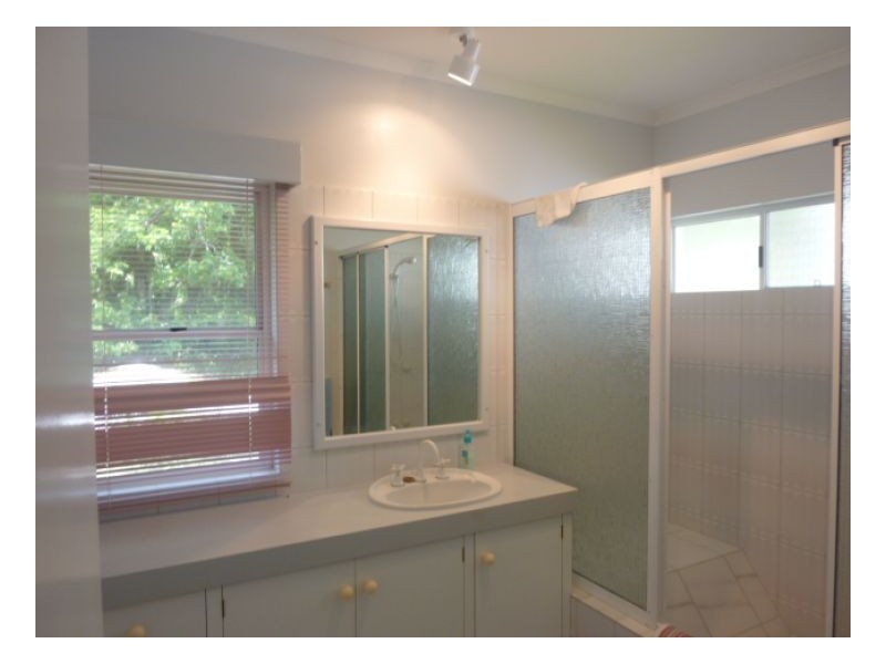 99 Arlington Esp, Clifton Beach QLD 4879