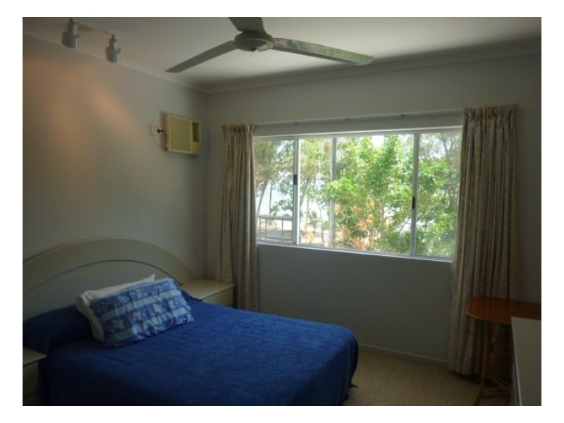 99 Arlington Esp, Clifton Beach QLD 4879