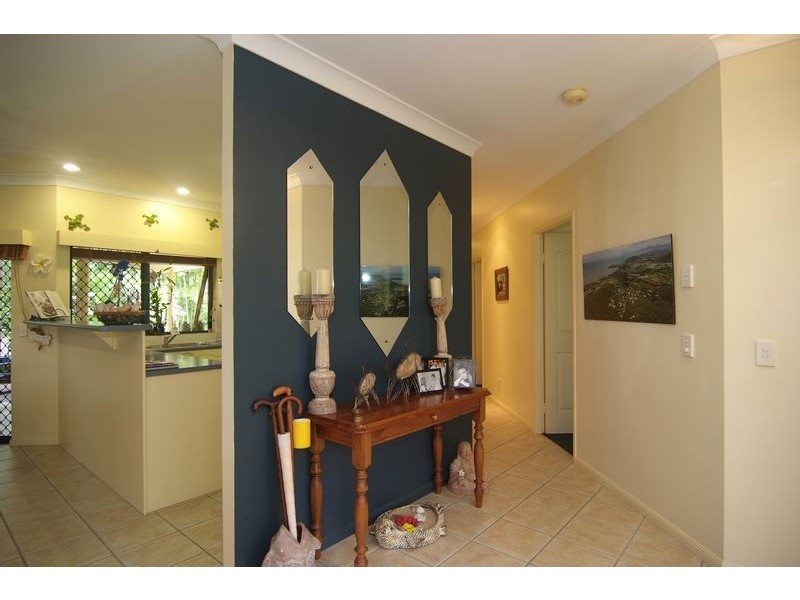 2 HELSDON CLOSE, Clifton Beach QLD 4879