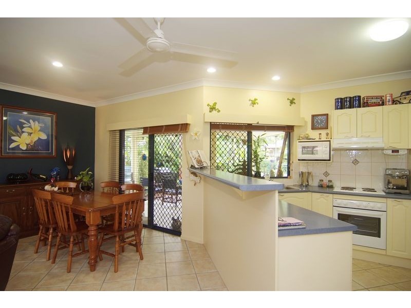 2 HELSDON CLOSE, Clifton Beach QLD 4879