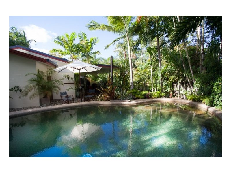 6 Queenscliff Close, Kewarra Beach QLD 4879