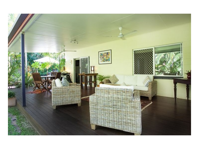 6 Queenscliff Close, Kewarra Beach QLD 4879