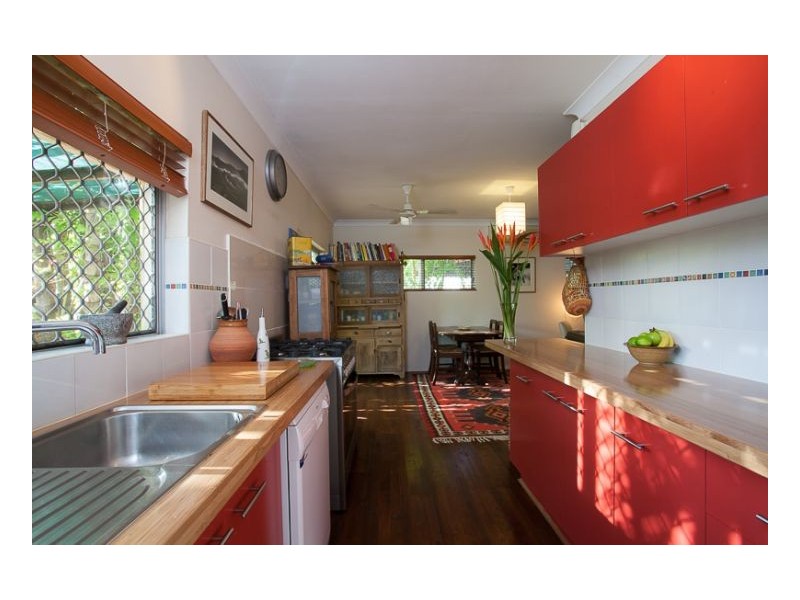 6 Queenscliff Close, Kewarra Beach QLD 4879