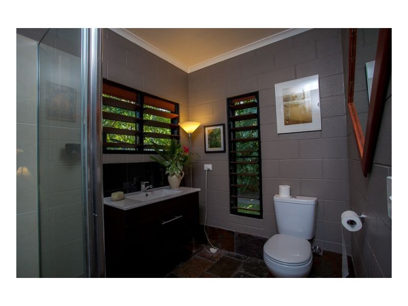 6 Queenscliff Close, Kewarra Beach QLD 4879