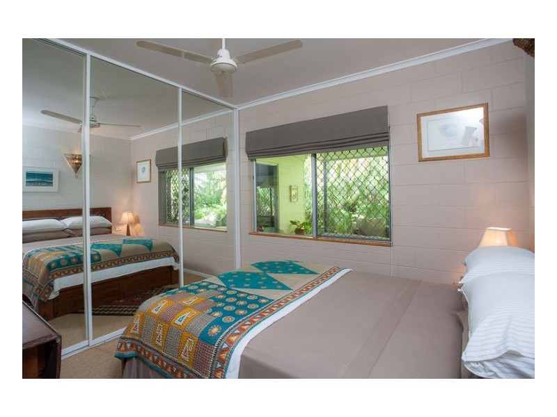 6 Queenscliff Close, Kewarra Beach QLD 4879