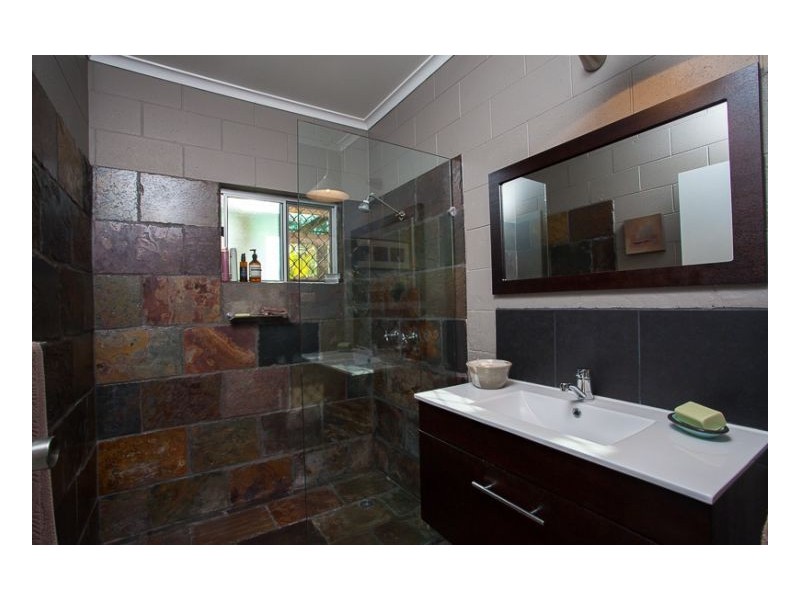 6 Queenscliff Close, Kewarra Beach QLD 4879