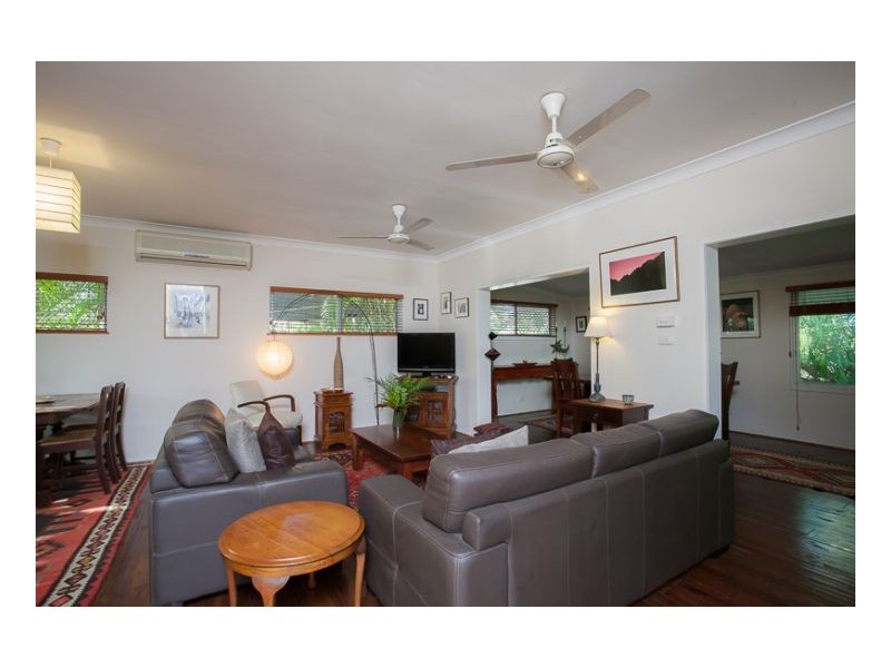 6 Queenscliff Close, Kewarra Beach QLD 4879