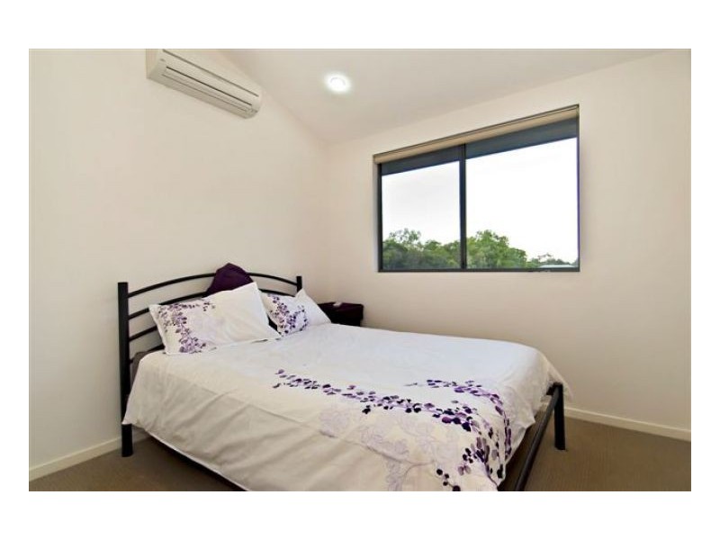 29 Aurelia Street, Palm Cove QLD 4879