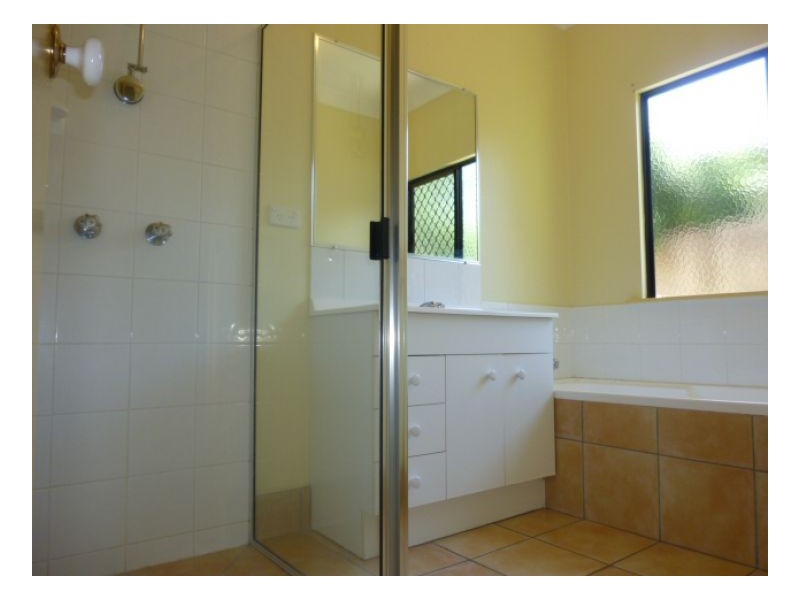11 Helsdon Close, Clifton Beach QLD 4879