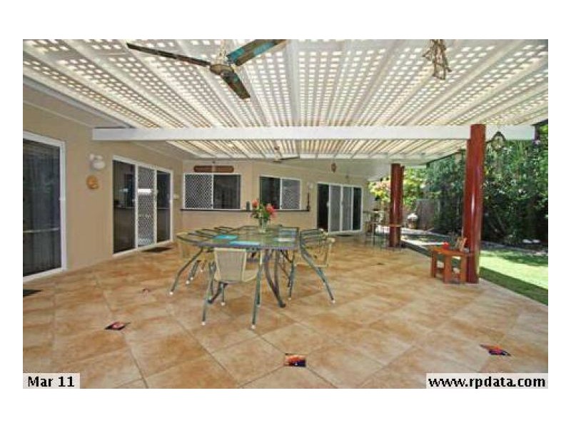 2 Avoca Close, Kewarra Beach QLD 4879