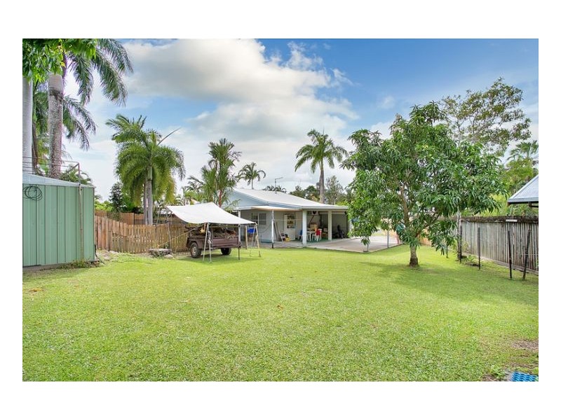 5 Coolangatta Close, Kewarra Beach QLD 4879
