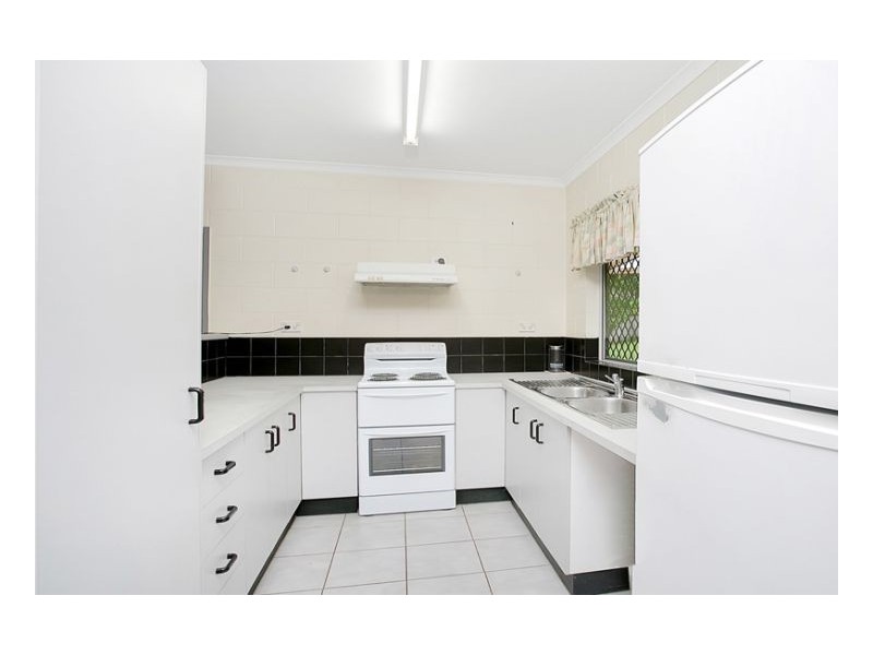 5 Coolangatta Close, Kewarra Beach QLD 4879