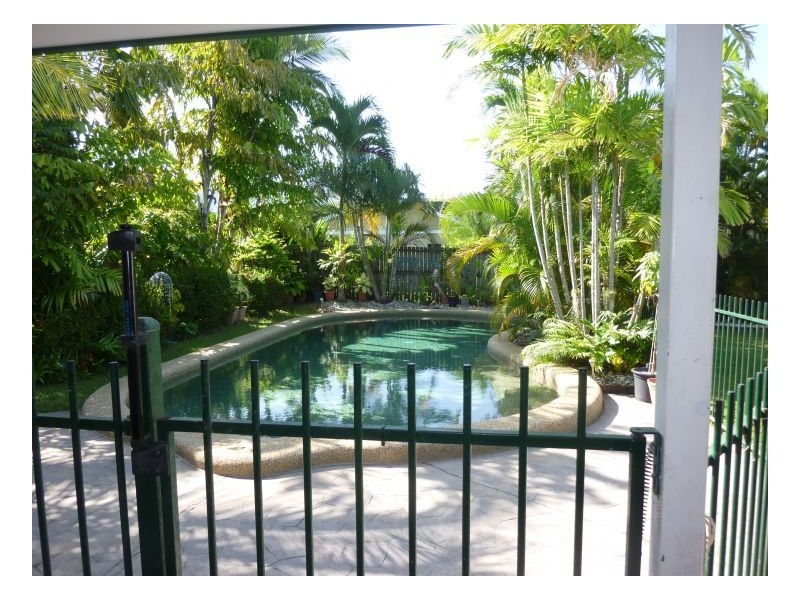 2 DOLPHIN CLOSE, Kewarra Beach QLD 4879