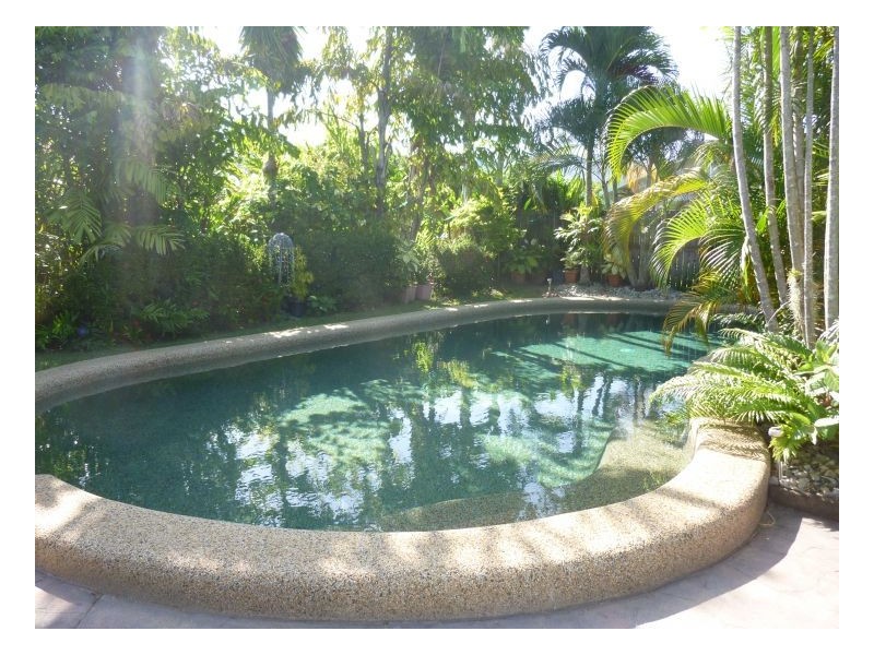 2 DOLPHIN CLOSE, Kewarra Beach QLD 4879