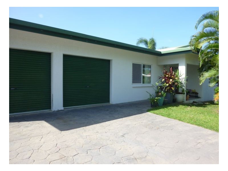 2 DOLPHIN CLOSE, Kewarra Beach QLD 4879