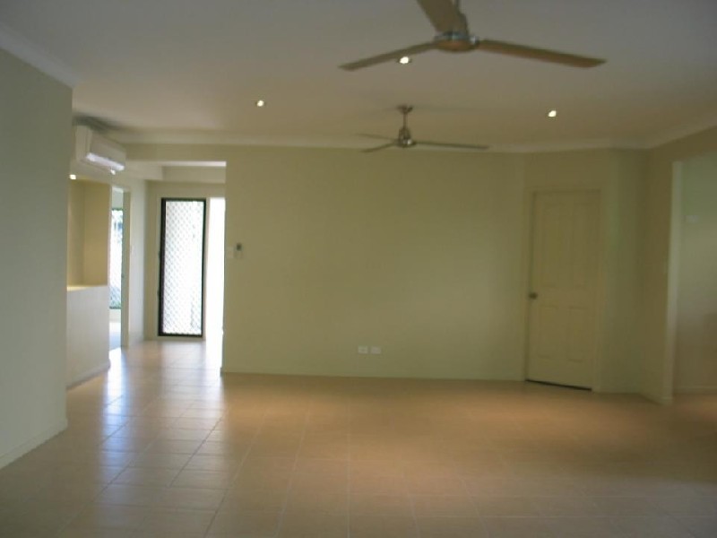 Kewarra Beach QLD 4879